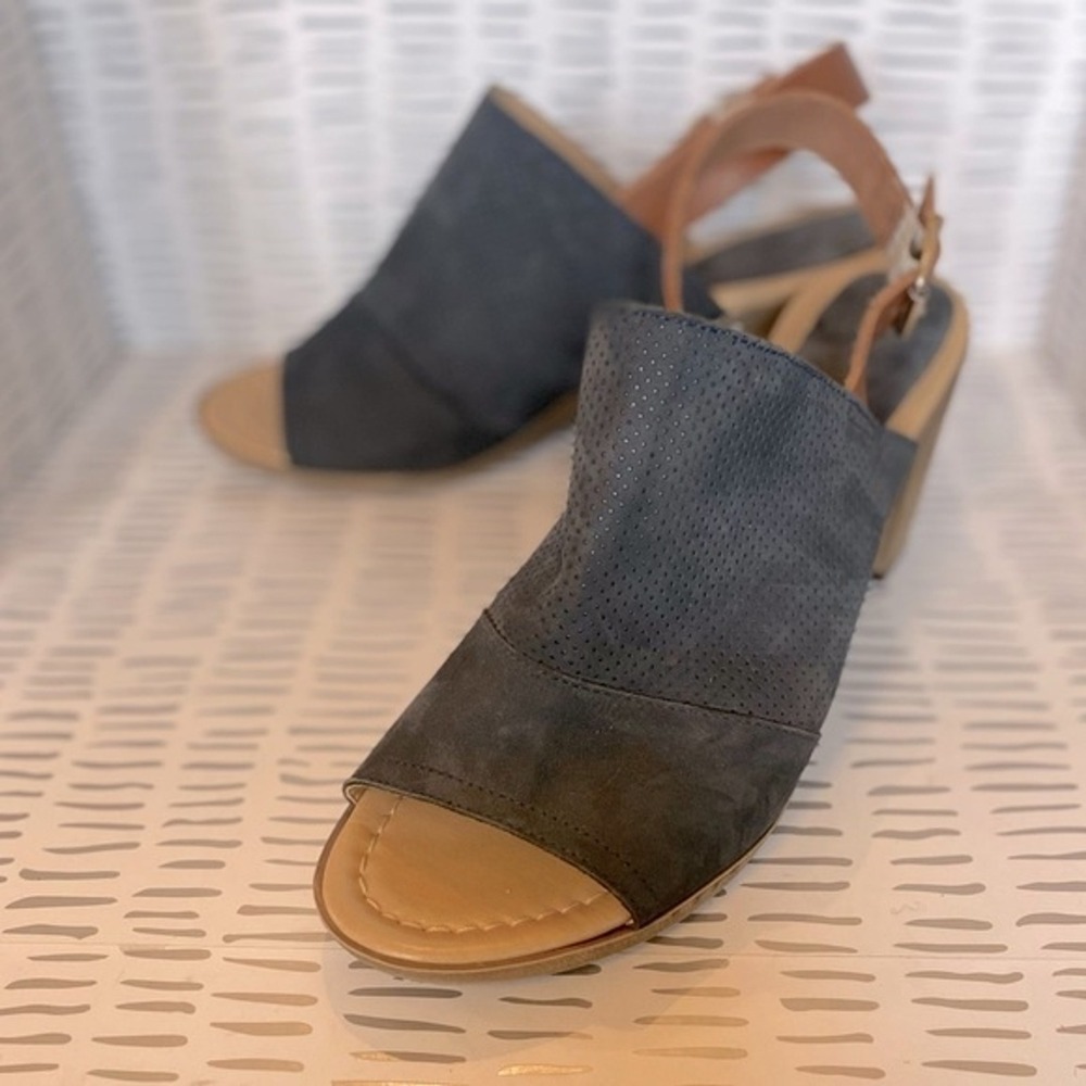 Sophia Milano Navy Suede Leather Slingback Block Heel Sandal 9.5 Made in Italy